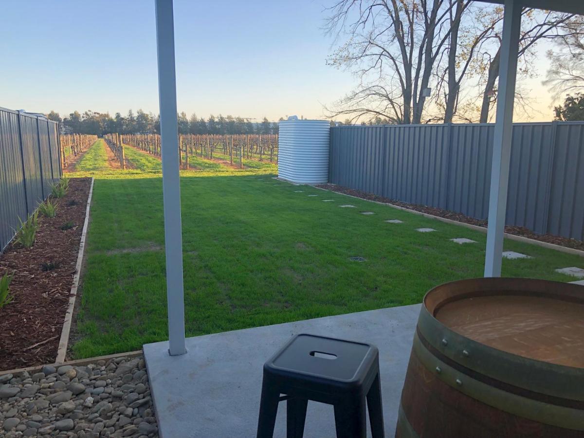 Milawa Vineyard Views - Guesthouse 2 Экстерьер фото